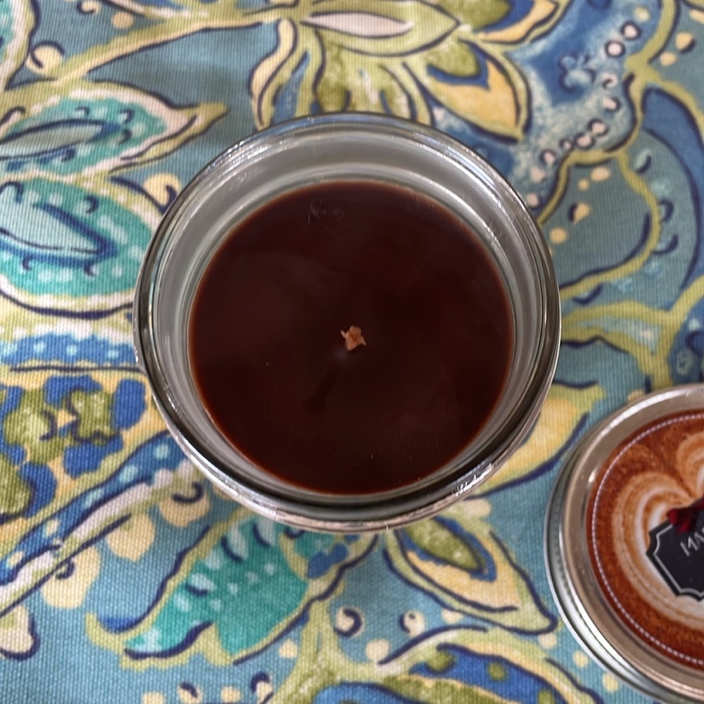 NWT Bath & Body Works small 6 ounce Gourmet Espresso candle.​ - Picture 3 of 4